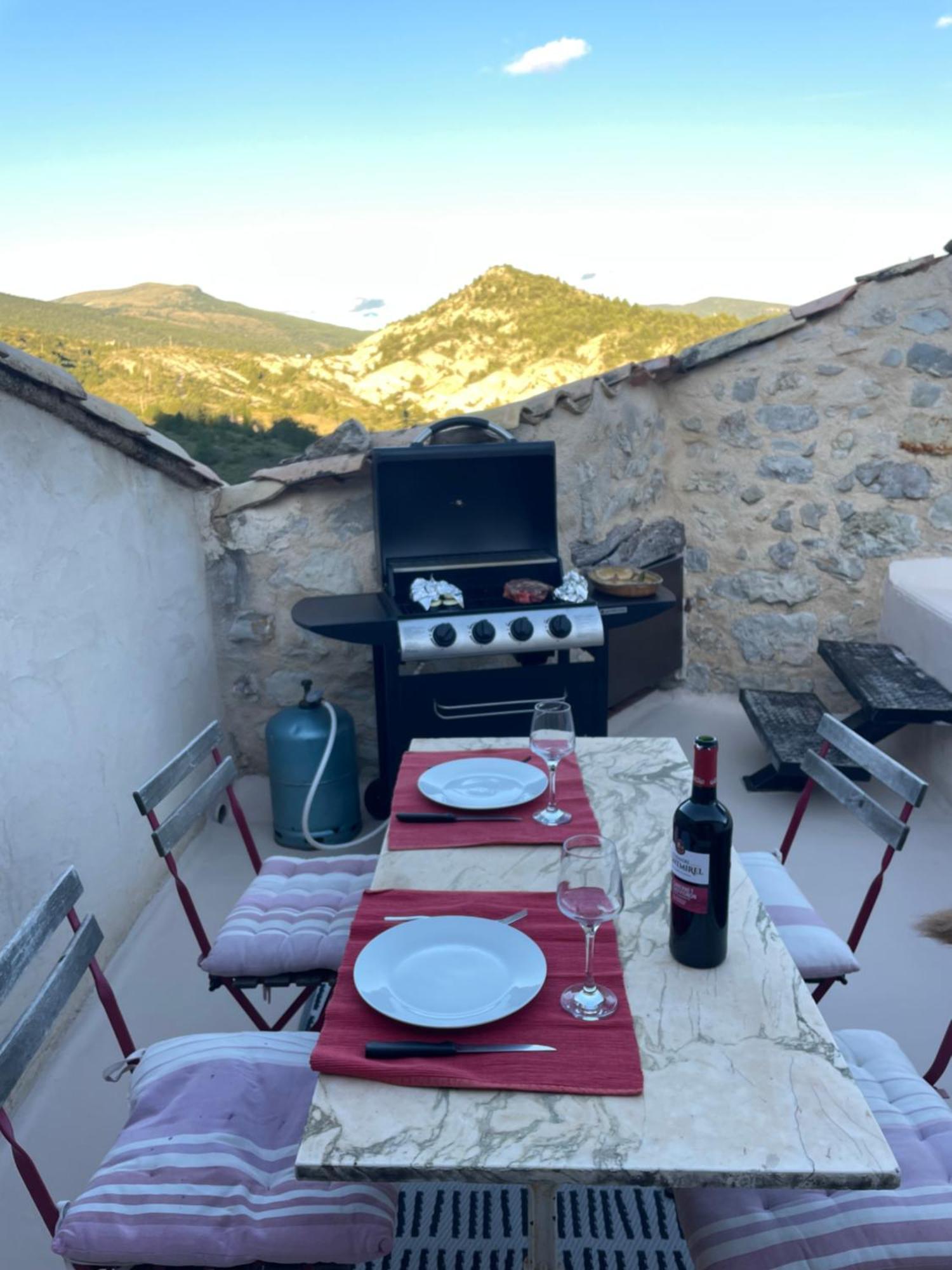 La Maison De Vergol Montbrun-les-Bains Exterior foto